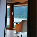イン - Decio